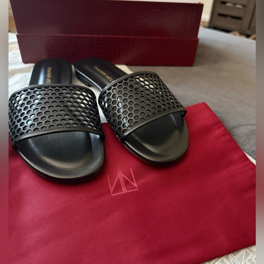 Tamara Mellon NIB Glide size 39 US Women’s 8